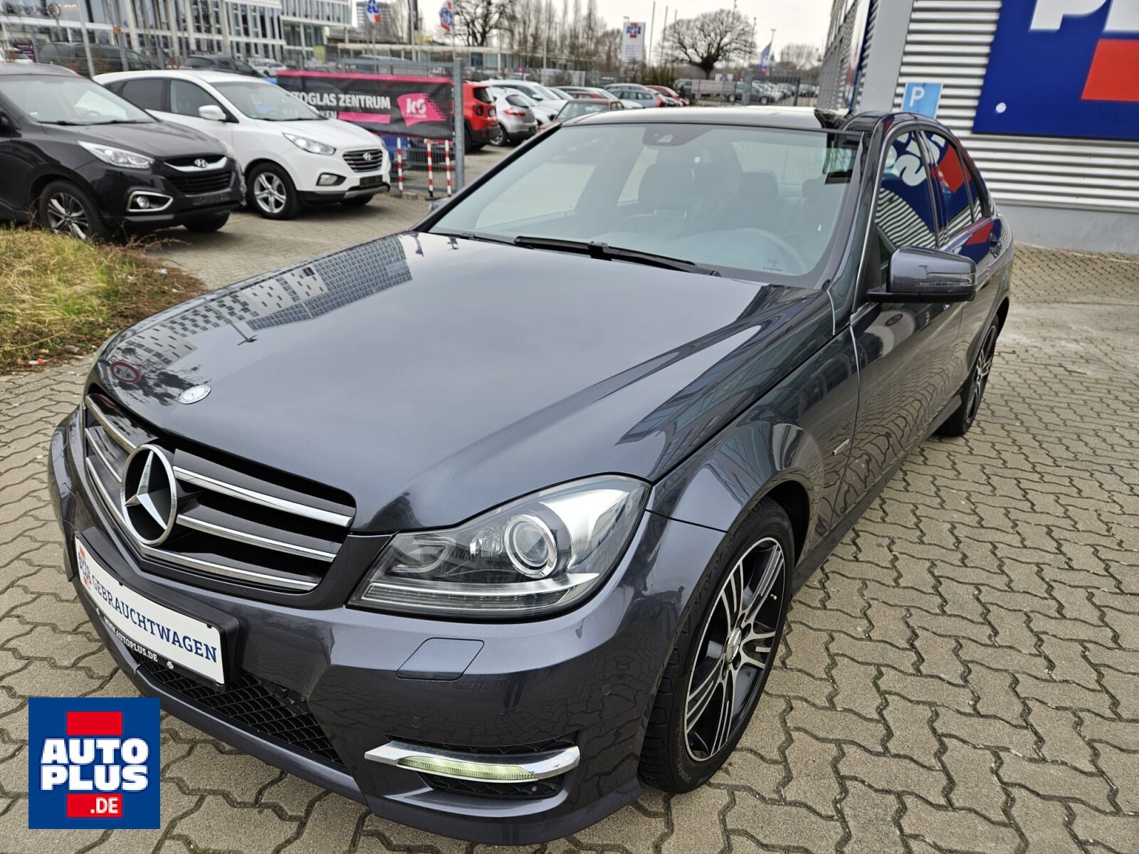 Mercedes-Benz C 180 7G-TRONIC AMG Line Edition C PANO+PDC+SHZ