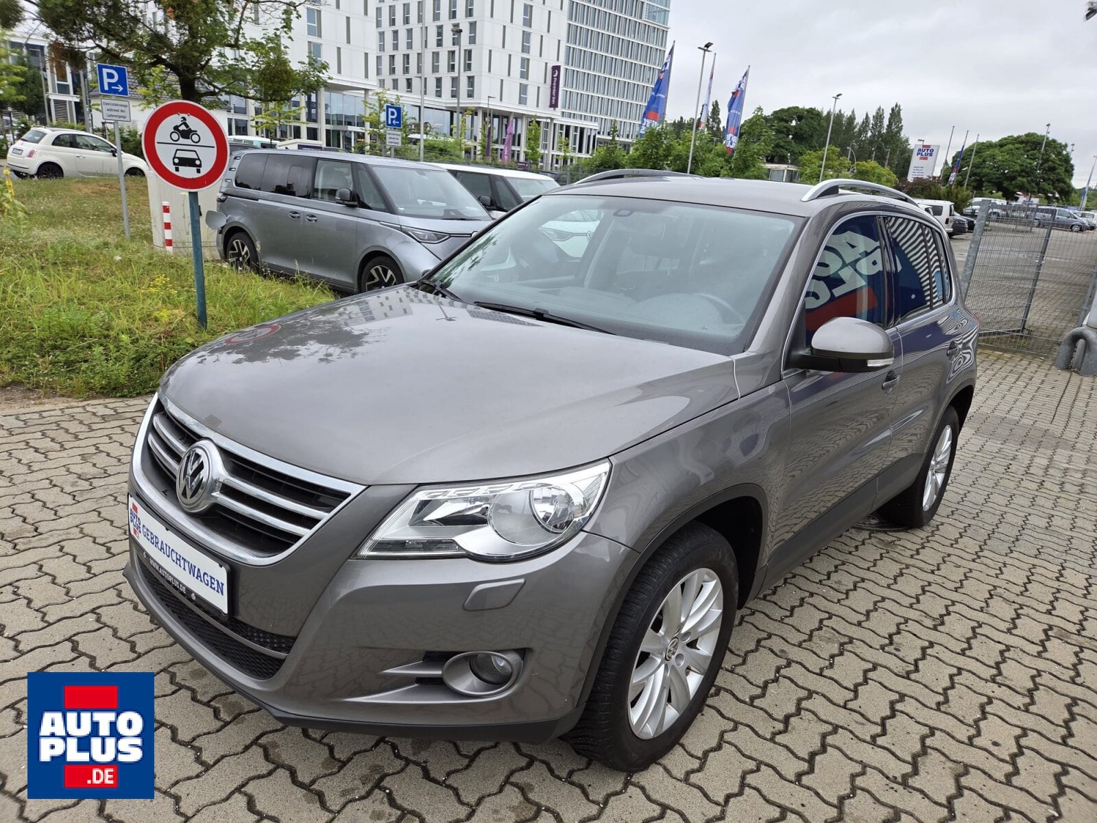 Volkswagen Tiguan 2.0 TDI 4Motion Sport & Style SITZHZG+PDC