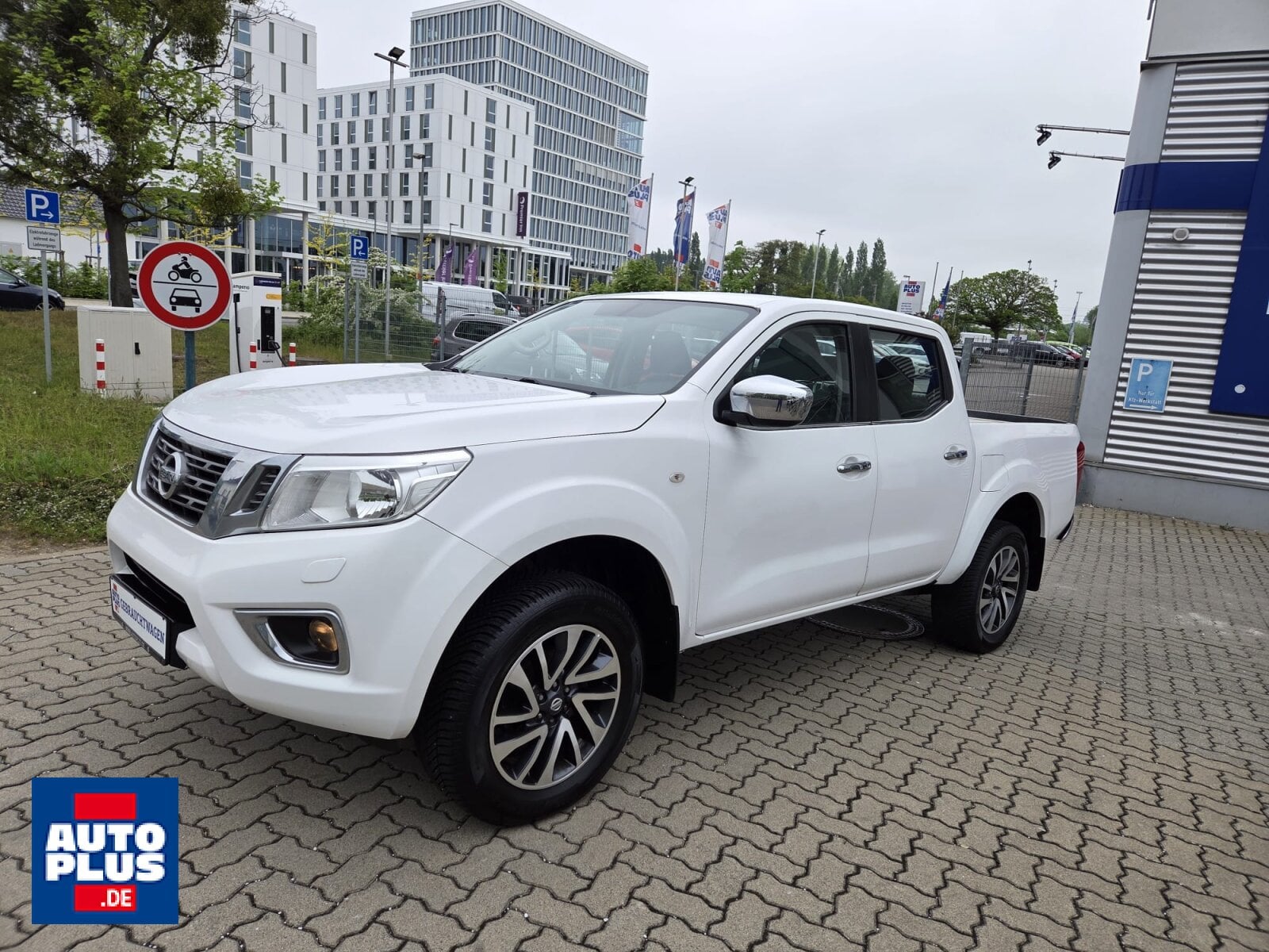 Nissan Navara DC 4x4 EU6 S&S Acenta SITZHZG+ALLWETTER+G