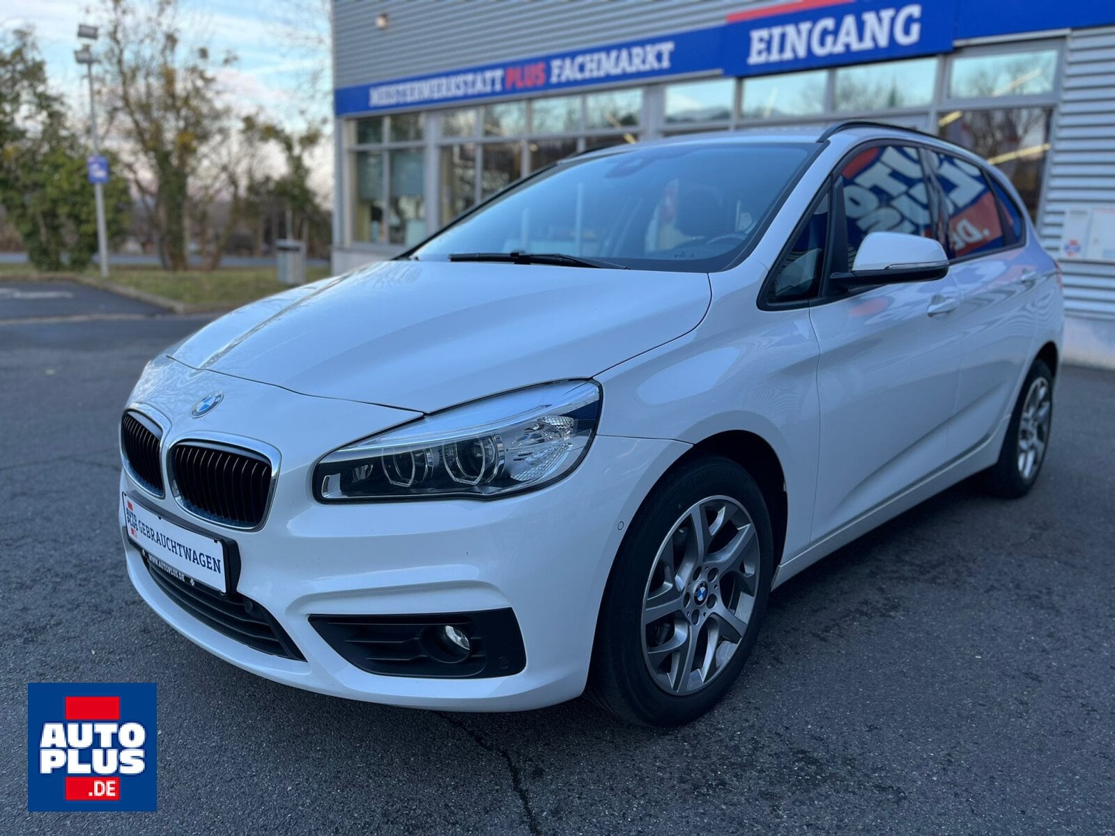 BMW 218d Active Tourer Advantage NAVI+SITZHZG+PDC BC