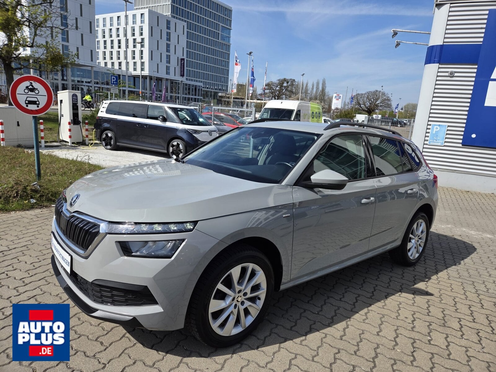 Skoda Kamiq1.0 TSI Clever PDC+SITZHZUNG+ALLWETTER+LED