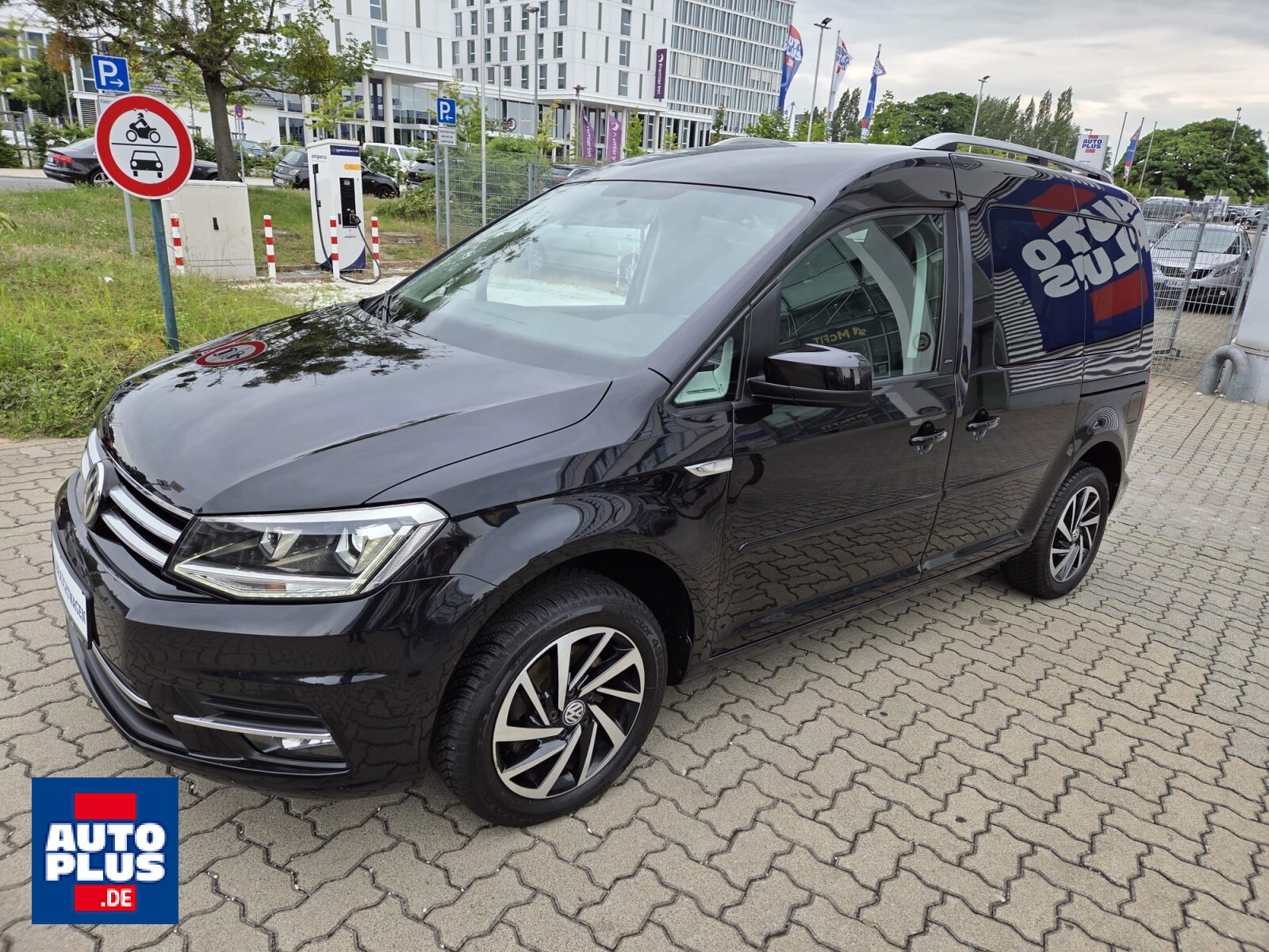 Volkswagen Caddy 1.0 TSI (5-Si.) SITZHZG+PDC+NAVI+HU NEU+G