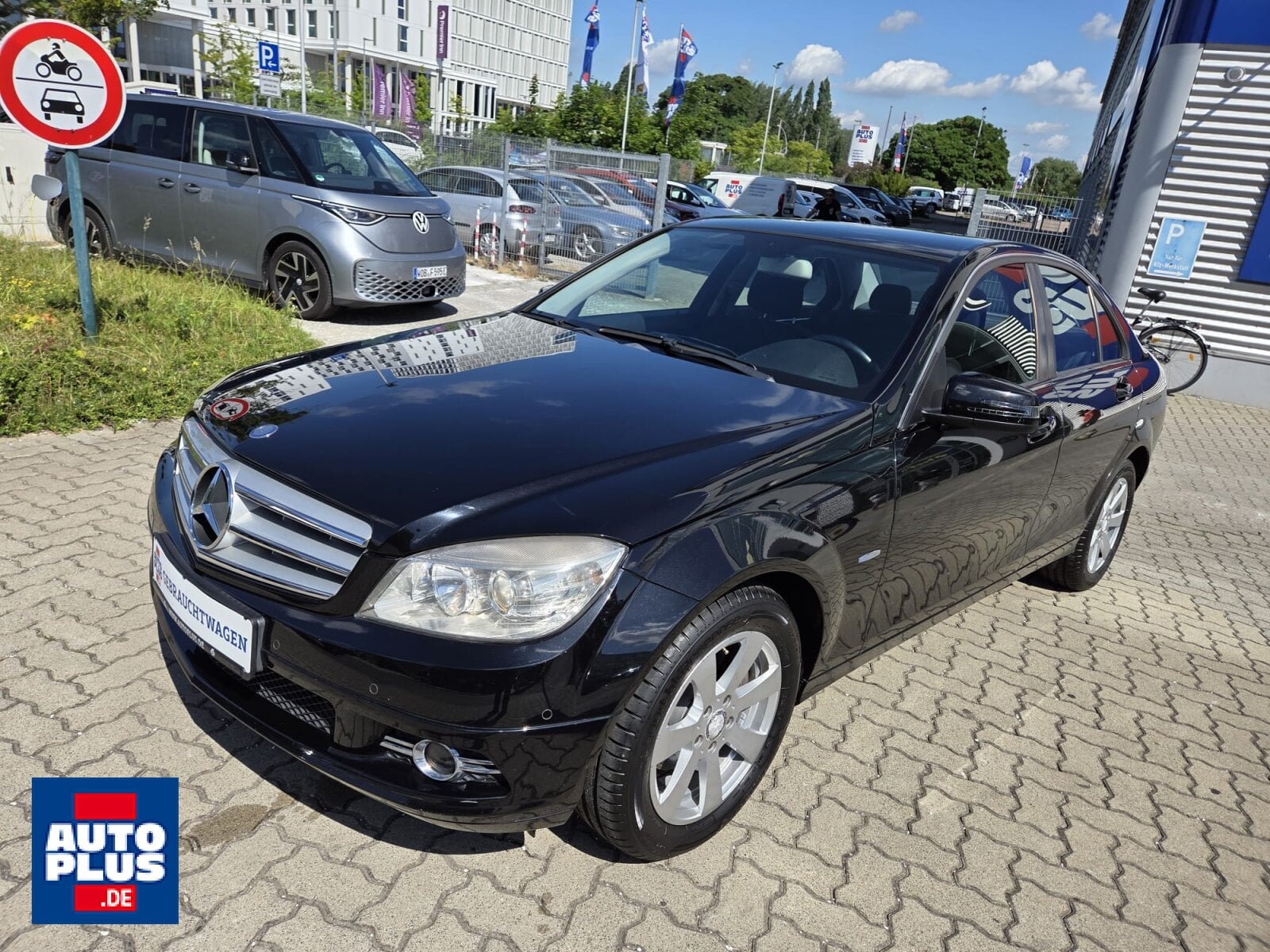 Mercedes-Benz C 180 CGI Automatik BlueEFFICIENCY SITZHZG+PDC+G