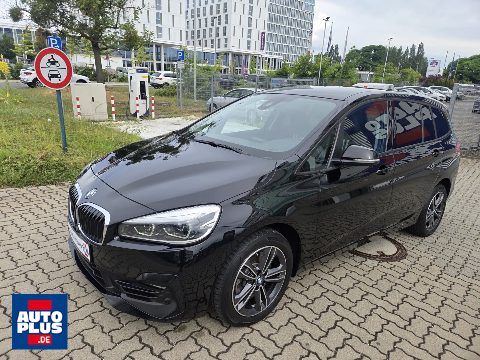 BMW 218d Gran Tourer Aut.Sport Line NAVI+PDC+SITZHZG