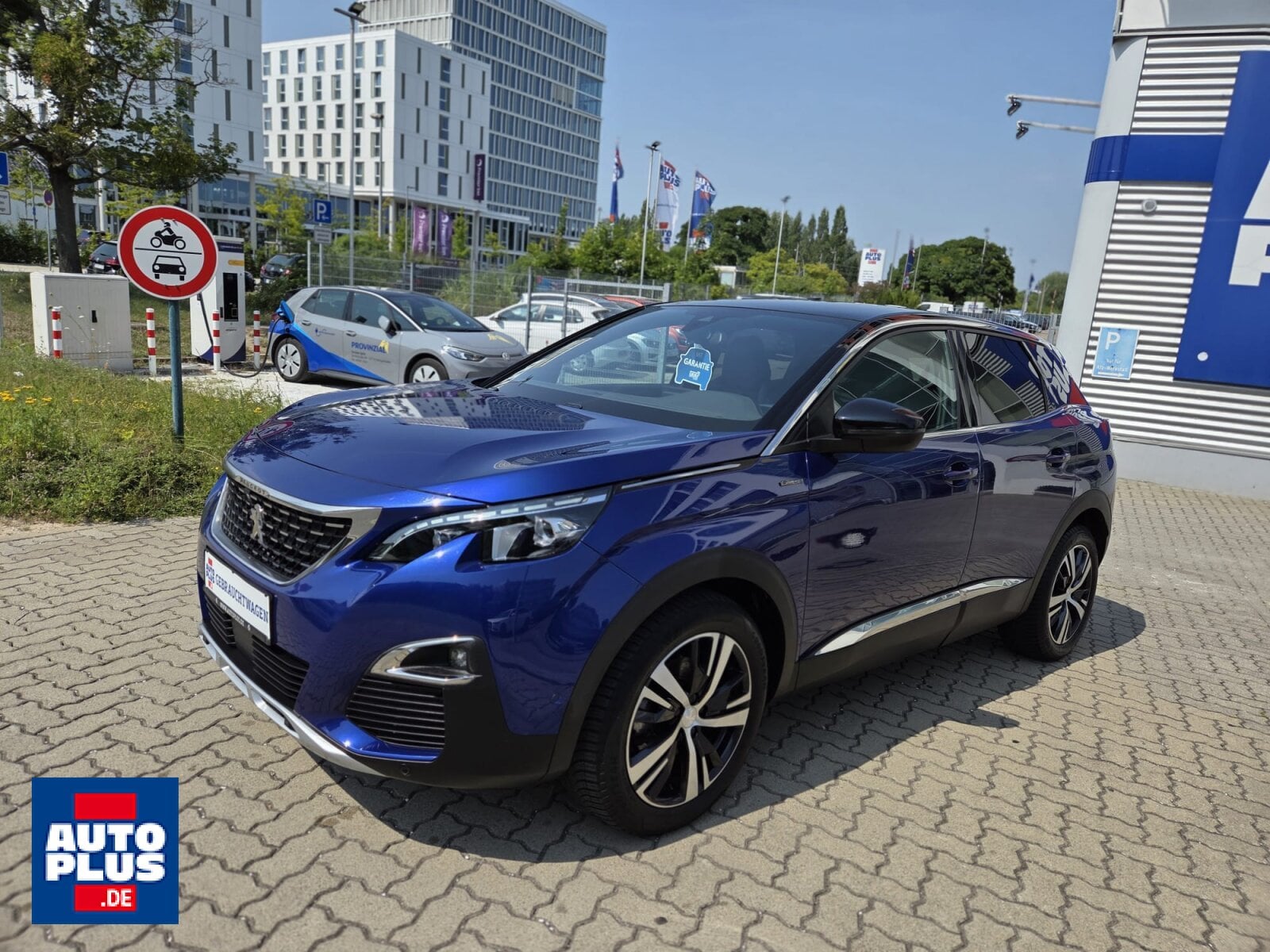 Peugeot 3008 BlueHDi 130 EAT8 Active CAM+AHK+NAVI+PDC+G