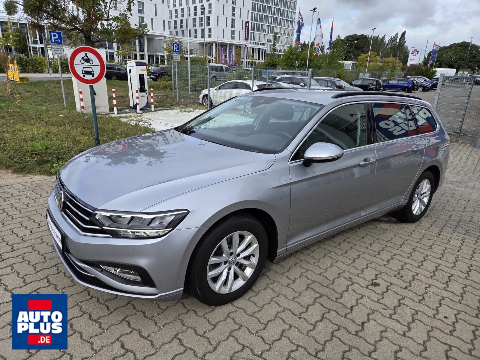 Volkswagen Passat Variant 1.5 TSI DSG Business ACC+NAVI+G